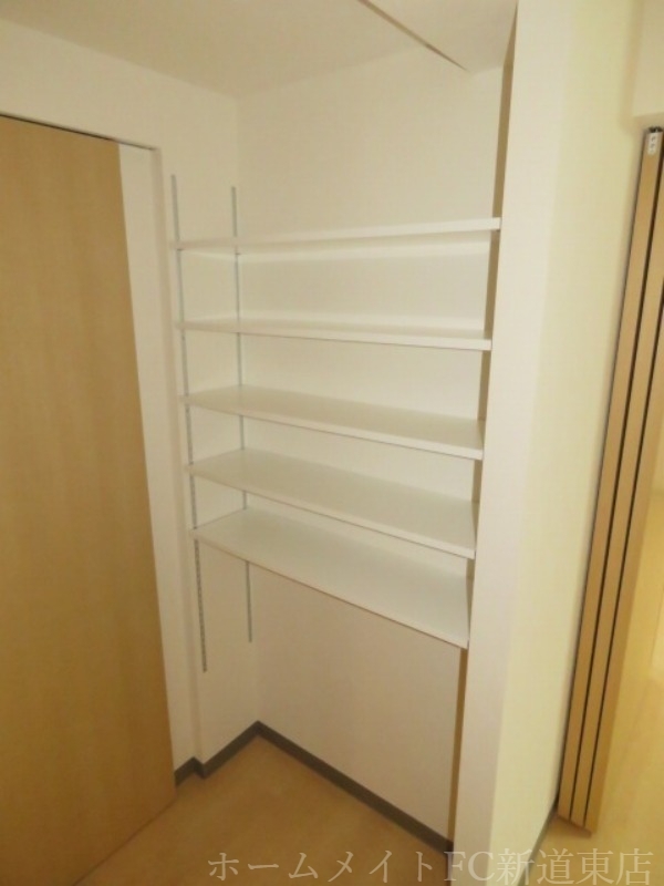 拡大写真:COMFORT 3階301のその他部屋・スペース