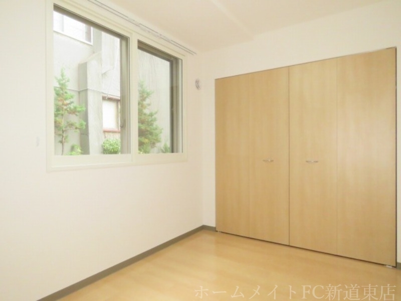 拡大写真:COMFORT 3階301の洋室