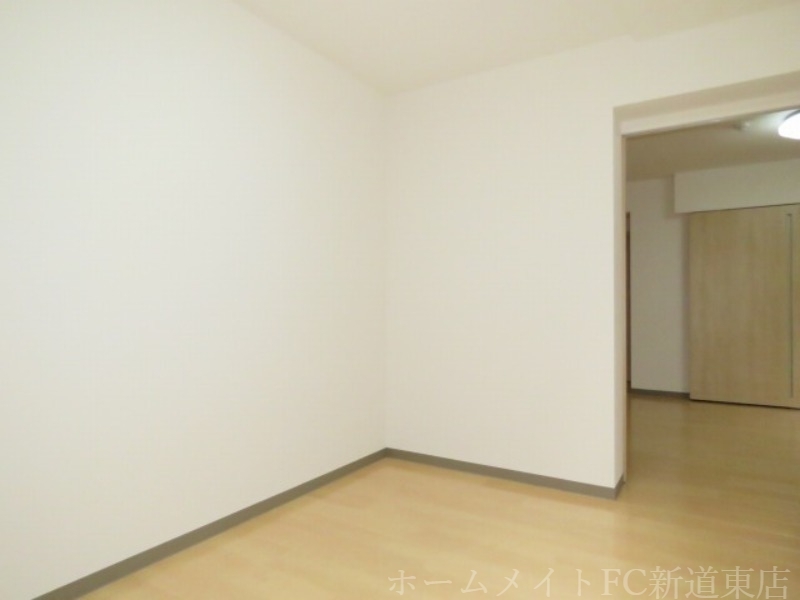 拡大写真:COMFORT 3階301の洋室