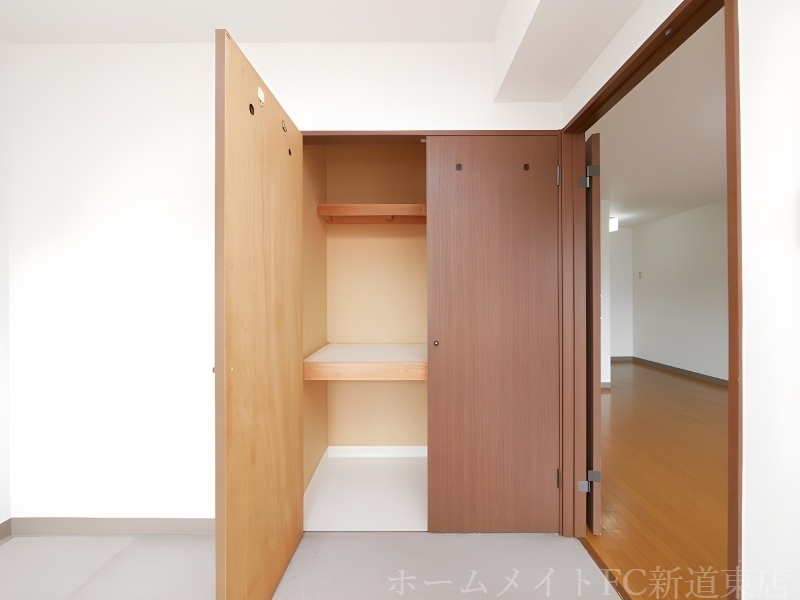 拡大写真:グリシーヌ41 3階303の収納