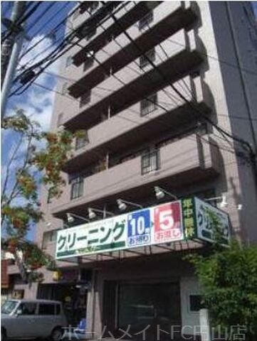 拡大写真:セピア山の手 3階303の建物外観