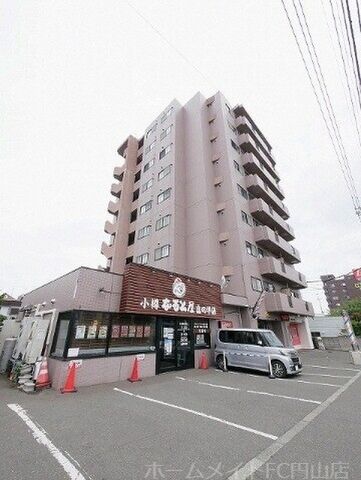 拡大写真:セピア山の手 3階303の建物外観