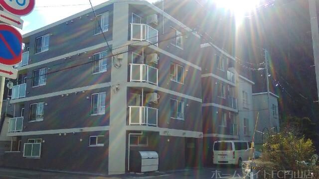 拡大写真:プレシェルト南円山 4階402の外観写真