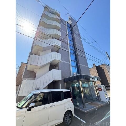 拡大写真:MAISON HOXIN南10条 2階201の建物外観