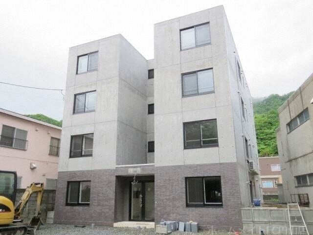 レユシール山鼻南の外観
