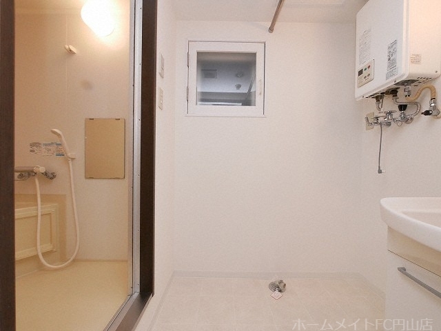 拡大写真:Le Clair minamimaruyama(ルクレールミナミマルヤマ) 1階102のバス