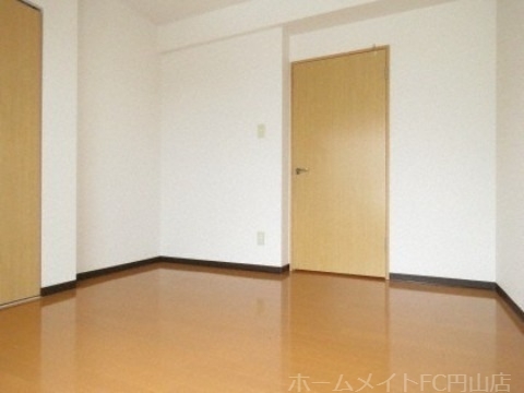 拡大写真:CABIN25 3階303の洗面所