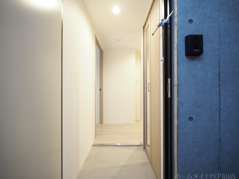 拡大写真:T-STAGE FUSHIMI 4階403の内観