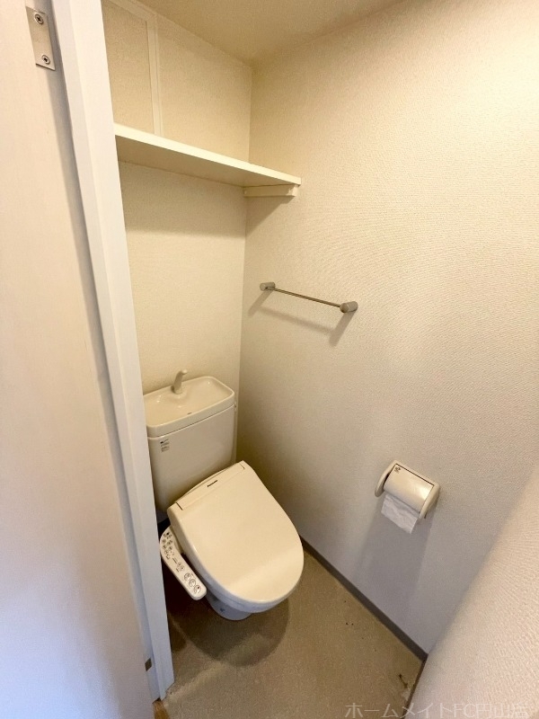拡大写真:Oggi南円山 4階401のトイレ