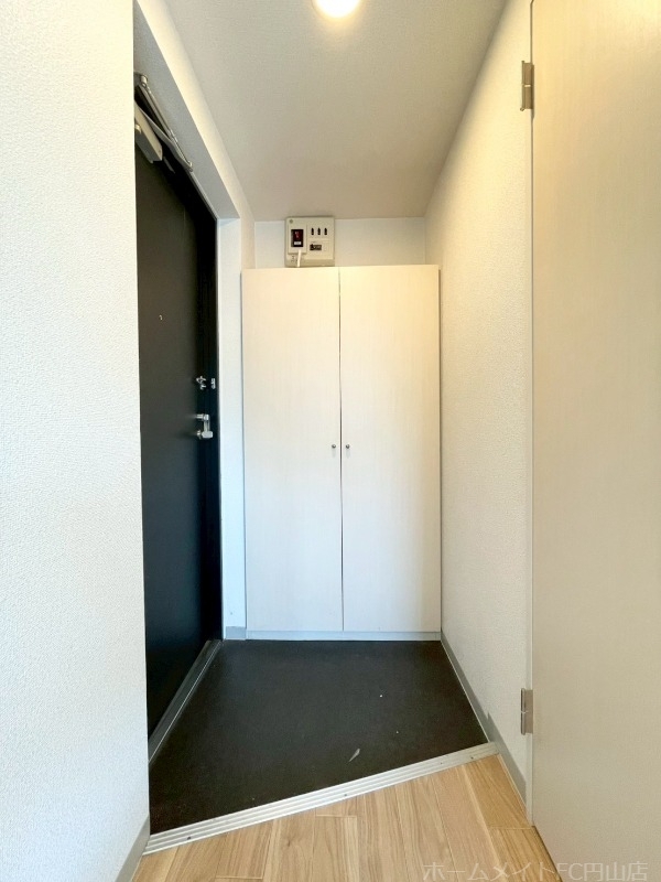 拡大写真:Oggi南円山 4階401の玄関