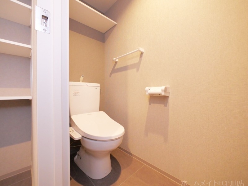 拡大写真:MARUYAMA RH HILLS 1階101のトイレ