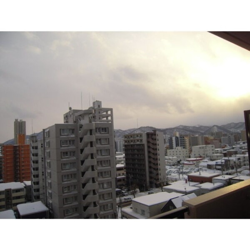 拡大写真:パールコート桑園中央壱番館 9階906の眺望