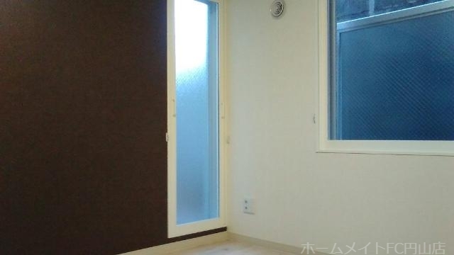 拡大写真:プレシェルト南円山 4階402の洋室