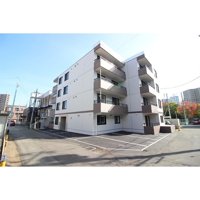 拡大写真:Liaison琴似 4階403の建物外観