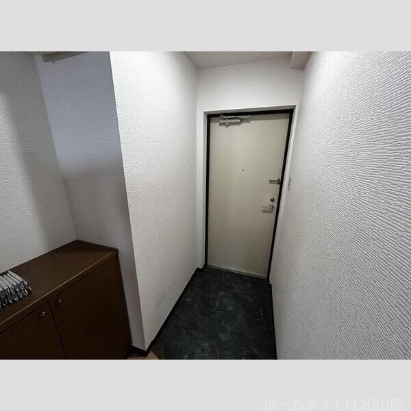 拡大写真:セピア山の手 3階303の玄関