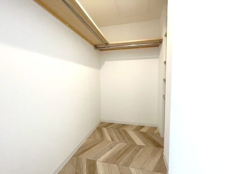 拡大写真:ラフィナート山鼻 1階105の収納