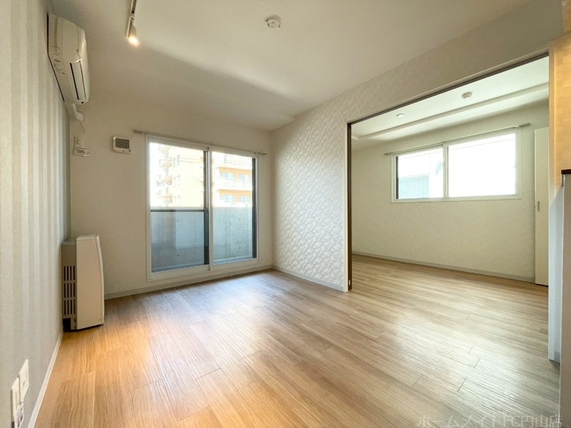 拡大写真:シティレジデンス南12条 3階301の居室・リビング