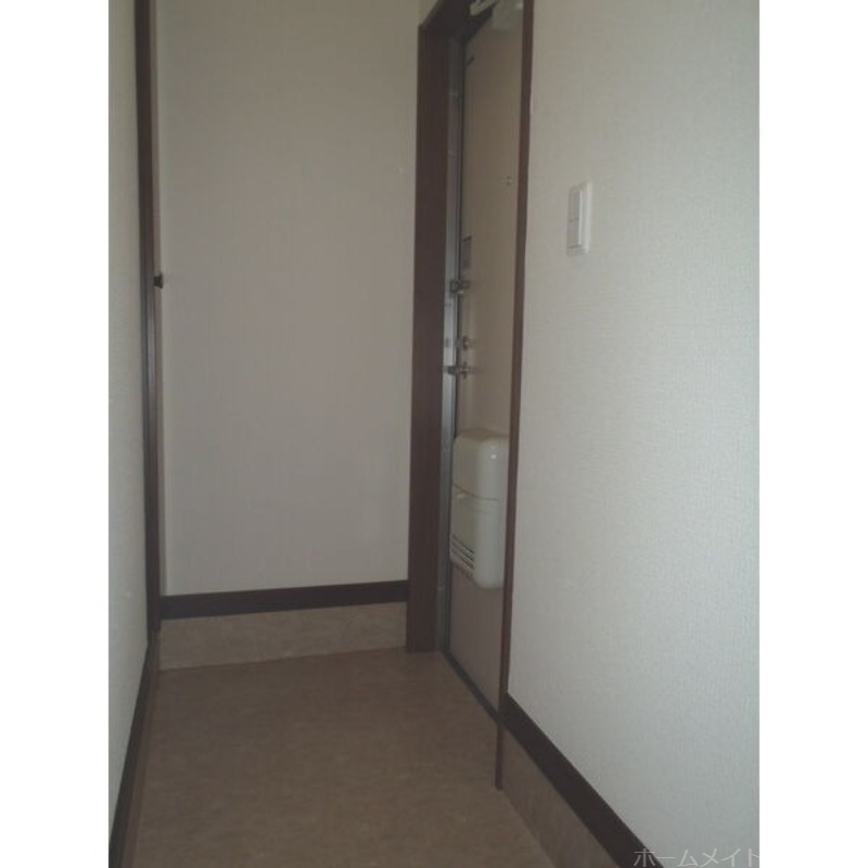 拡大写真:カーサ西町 1階103の玄関