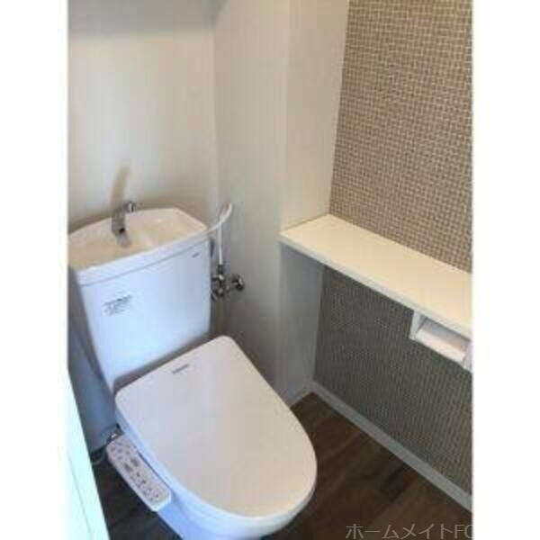 拡大写真:Blanc Casita 4階402のトイレ