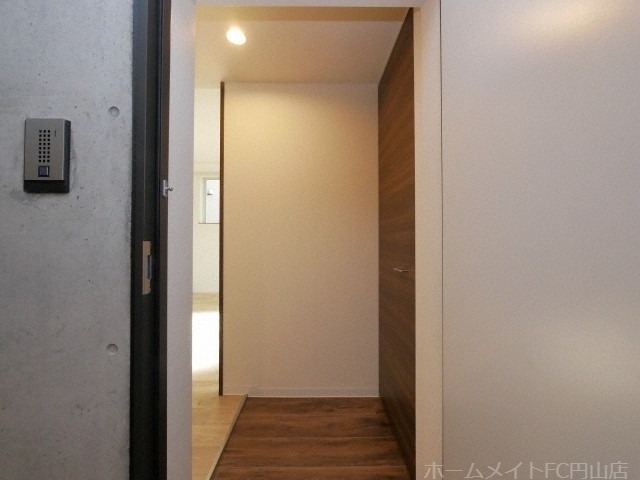 拡大写真:Livease Hassamu 1階105の玄関