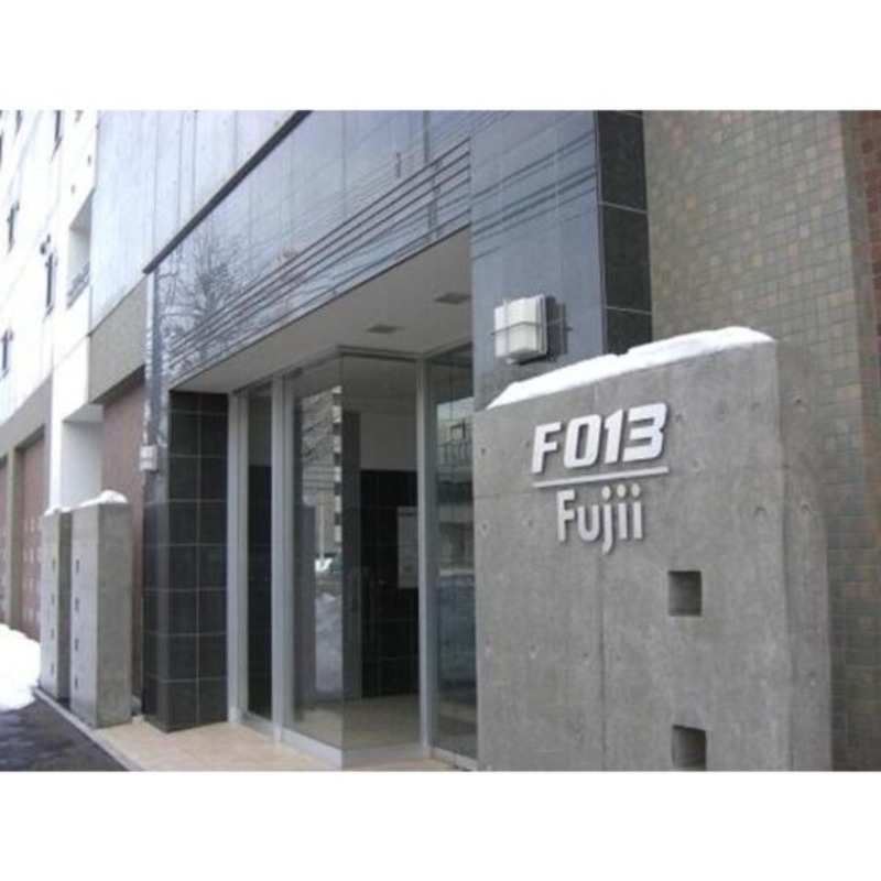 拡大写真:F013 6階605のエントランス