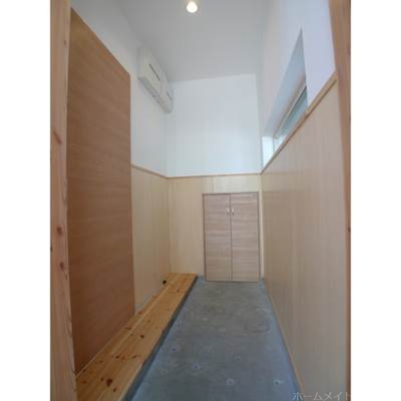 拡大写真:DOLETA山鼻B 1階4の玄関
