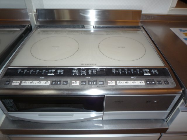 拡大写真:ウィット西深津 B 1階103のIHヒーター