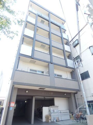 ルッツ平野の外観