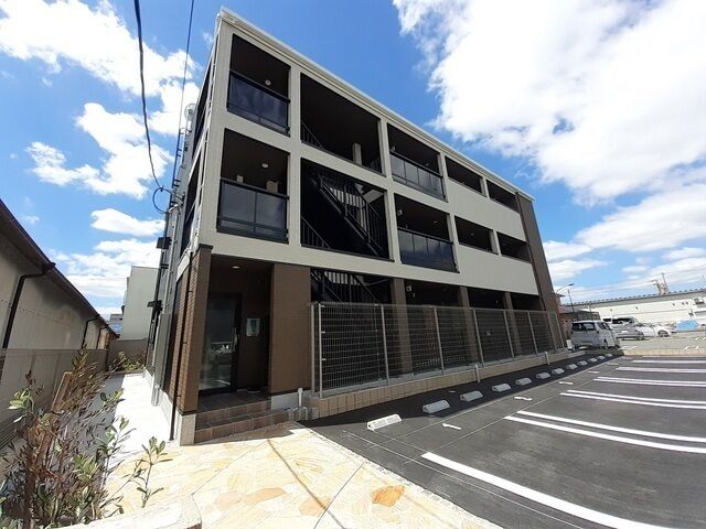 拡大写真:大阪市平野区加美北7丁目 3階302の外観