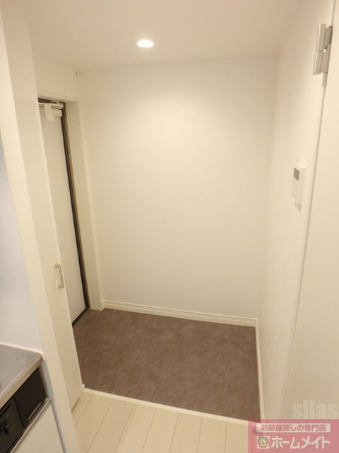 拡大写真:ディアコート巽南 2階202の同施工会社・同型モデルの室内です。(参考写真・イメージ写真)