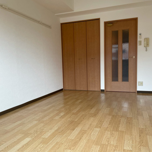 拡大写真:八尾市光町1丁目 3階303の内観