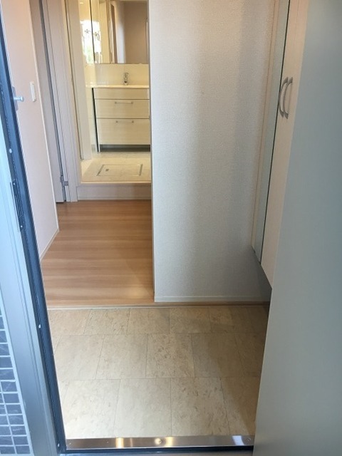 拡大写真:東大阪市岸田堂北町 3階305の内観