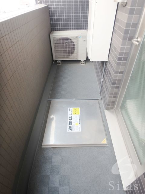 拡大写真:東大阪市菱屋西1丁目 2階201の内観