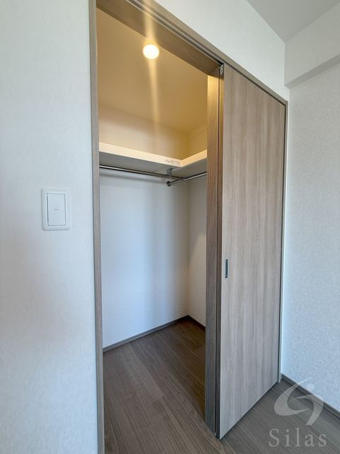 拡大写真：東大阪市高井田元町２丁目 11階1104の内観