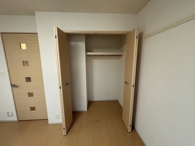 拡大写真:大阪市生野区小路2丁目 1階105の内観