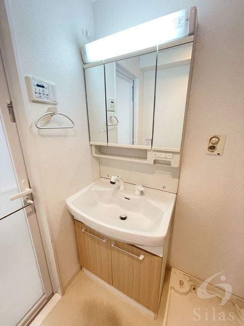 拡大写真:堺市堺区香ヶ丘町1丁 3階302の内観