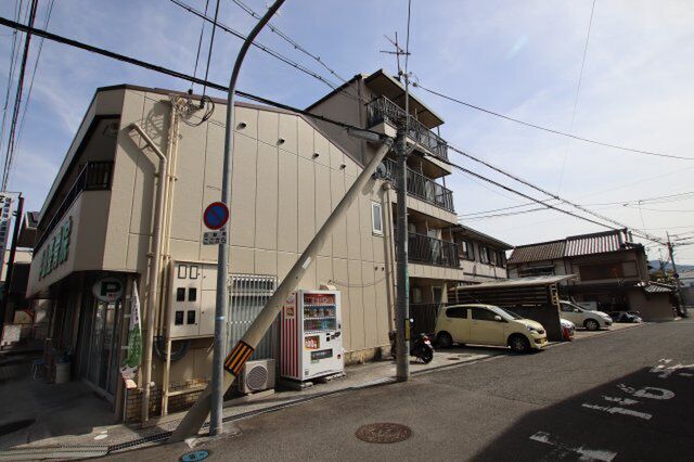 拡大写真:栄町フラッツ 2階206の外観