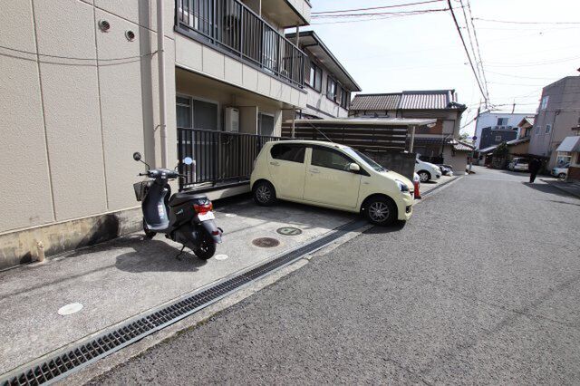 拡大写真:栄町フラッツ 2階206の外観