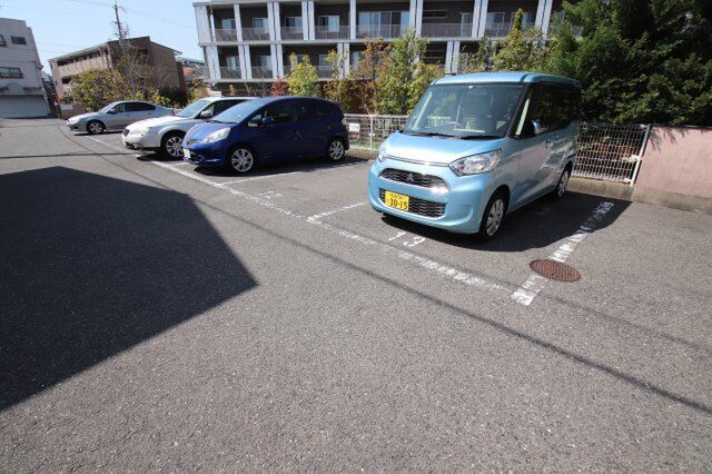 拡大写真:タウニィハイツ金剛 1階107の外観
