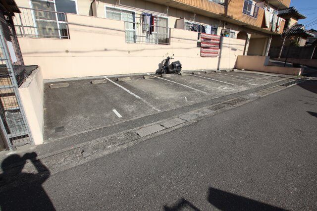 拡大写真:滝谷ユタカハイツ 1階102の外観