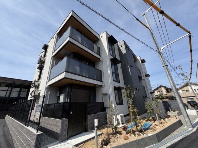 拡大写真:CASAMUKAINO 3階303の外観