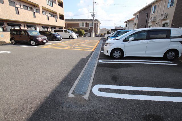 拡大写真:ローレルハイツ 3階305の外観