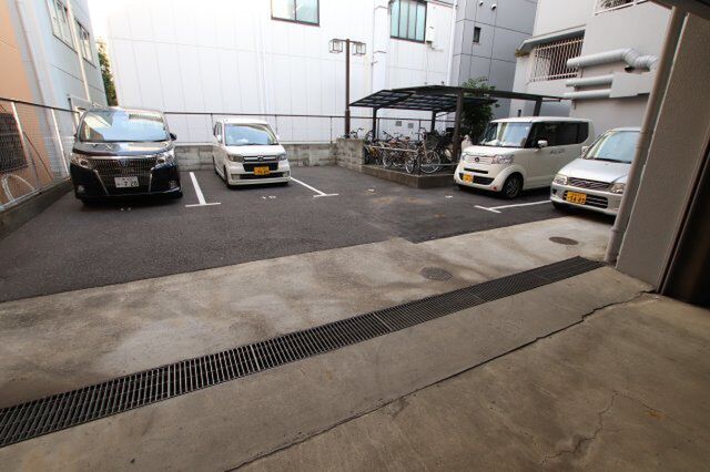拡大写真：エルベ深井 4階403の外観