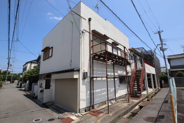 北余部アパートの外観