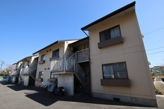 緑ヶ丘ハイツの外観