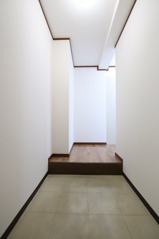 拡大写真:コサエールマンション 3階302の玄関