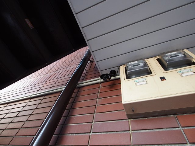 拡大写真:レジデンスサザン 4階401の防犯カメラ