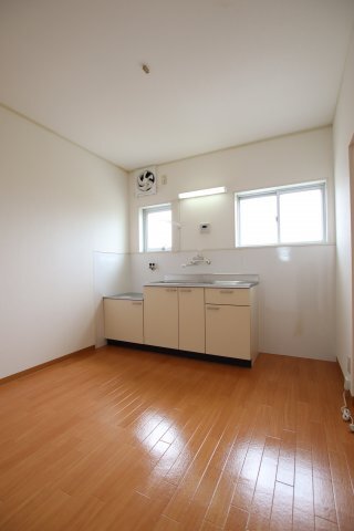 拡大写真:末広マンション 3階305の居間