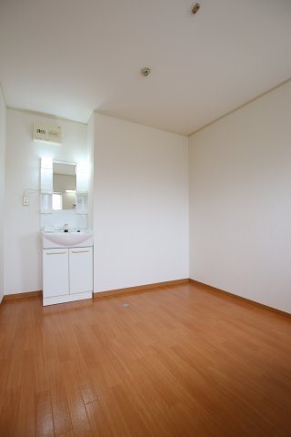 拡大写真:末広マンション 3階305の居間