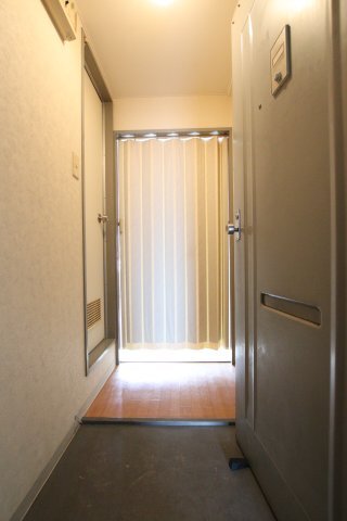 拡大写真:栄町フラッツ 2階206の玄関